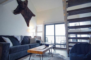 Hot Tub, Beautiful Mountain Views, 3 Bedroom Plus Loft